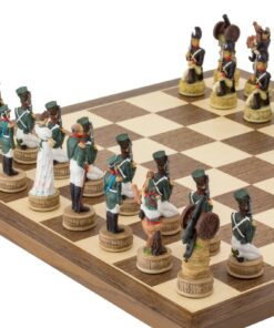 Jeu d'échecs Napoléon Vs Russie en Résine & Échiquier en Bois d'Erable et Noyer