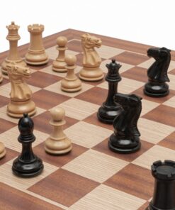Jeu d'Échecs Classique Windsor -  Échiquier en bois d'Acajou et Bouleau & Pièces en Bois de Buis et Ébène
