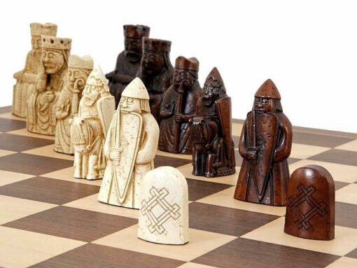 Jeu d'Echecs "Ile de Lewis I" en Résine